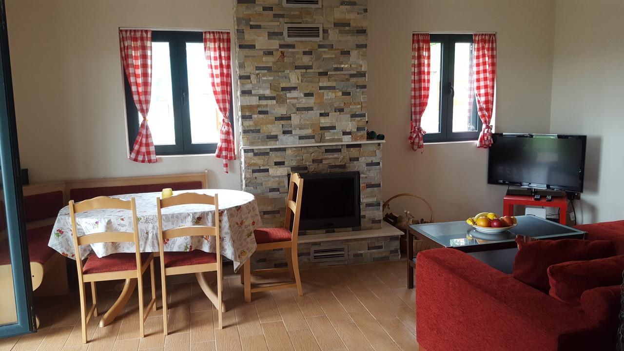 Hawkeye Villa Zabljak  Luaran gambar